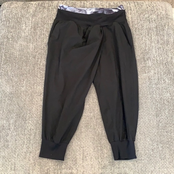 Workout pants - Picture 1 of 3